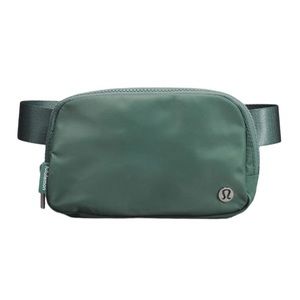 lululemon everywhere belt bag